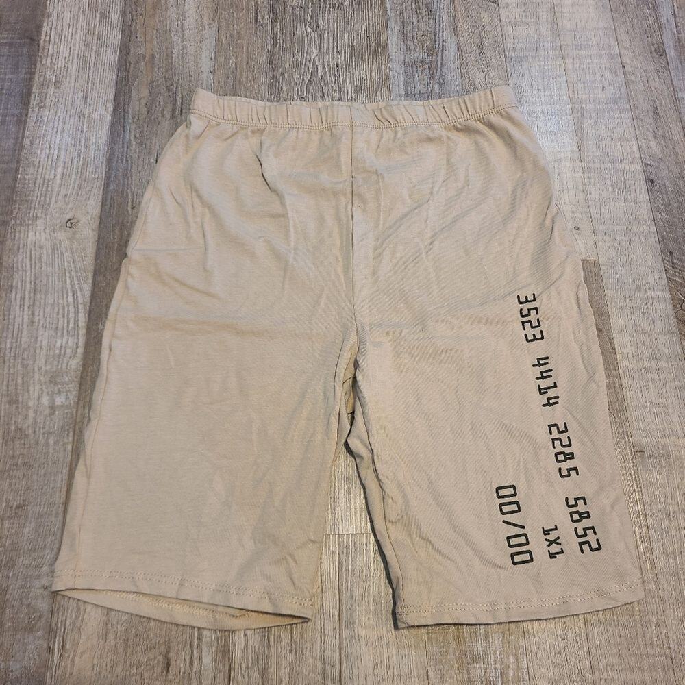 Fashion nova medium women's cream colored biker athletic shorts